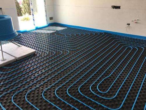 Instalación y mantenimiento de suelos radiantes en Calasparra – Confort y eficiencia térmica